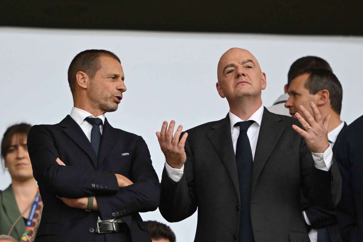 欧足联威胁对因凡蒂诺采取法律行动，要求其保留FIFA Forward计划相关文件