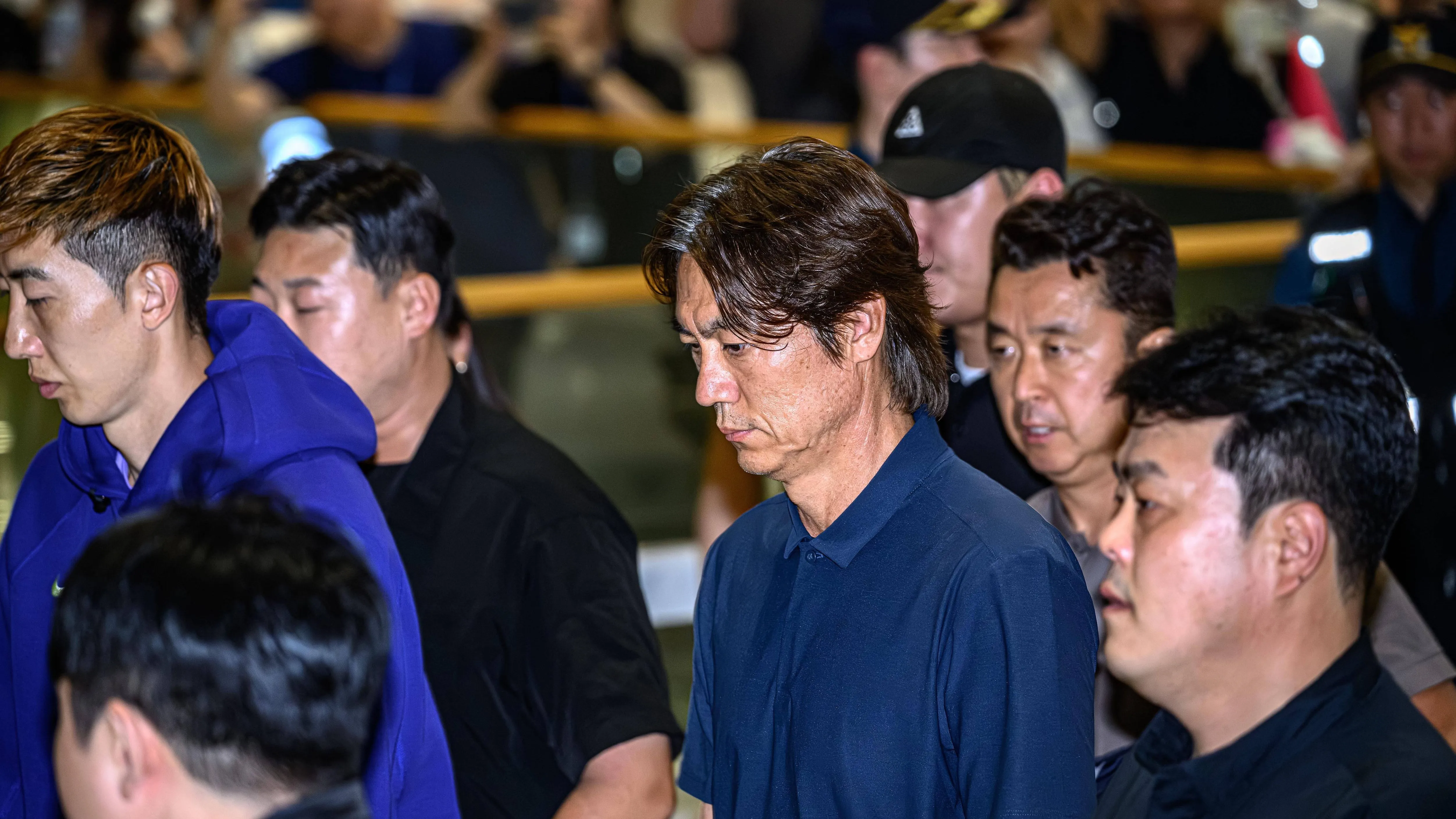 韩国警方突击搜查足协总部,“面包店丑闻”再掀波澜,洪明甫任命案升级调查