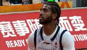 咔咔一顿扣！克里斯17中11&罚球9中6砍下28分8板4助2断