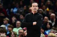 媒体人：骑士是附加赛球队 战绩越差 詹姆斯下赛季回家可能性越高
