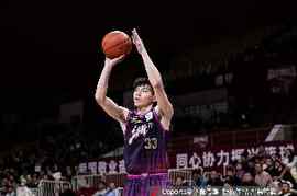 毫无状态！吴前打满首节3中0无得分仅2板1助 3次失误