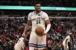 字母哥第八次30分钟以内砍至少30分15板 NBA历史最多&第二名仅3次