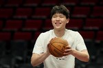 韩乔生:杨瀚森进步明显&教练也给足时间 裁判不瞎吹还能多打会儿