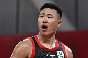 外援实力！贺希宁全场19投9中 砍下全队最高23分 外加4板3助1断
