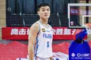 难阻失利！黎伊扬13中5拿到14分3板4助 三分7中3