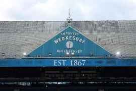 邮报:谢周三和米尔沃尔球迷冲突,一名谢周三球迷耳朵被咬要缝针