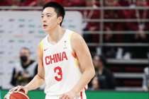 媒体人:胡明轩没进入大名单 中国男篮这次完全按竞技状态来遴选