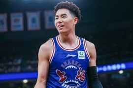 新民晚报:阵容整齐的上海 有了在第二阶段真正起飞的底气和机遇