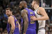NBA彩经:卡位战掘金击败湖人 黄蜂客场蜇伤马刺 快船轻取国王