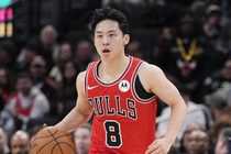 垃圾时间上场很有存在感！河村勇辉2中1拿下5分1板2助 2次失误