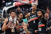 文班：我们身边全是天赋出众的队友 能派出五个防守顶尖的球员