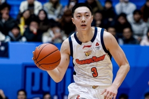 媒体人:胡明轩不可能故意弄伤赵睿 两人的关系没什么好质疑的