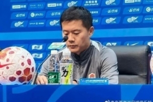 黄博文:一周双赛球员以恢复为主,对阵国安就是一场普通比赛