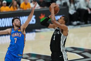 NBA彩经:文班亚马再显威力 马刺主场击败雷霆