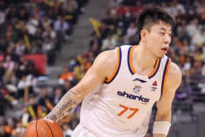 媒体人:广厦锋线群难以招架张镇麟 上海的阵容厚度优势让人绝望