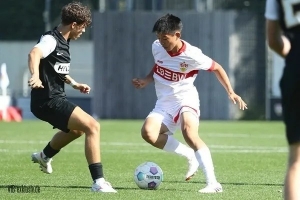 官方:谢初筠离开斯图加特U19队 他正在参加土伦杯