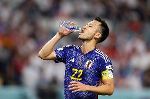 吉田麻也:曾一度考虑过为钱去中超踢球 在川岛永嗣的开导下放弃