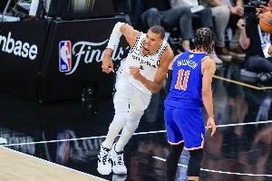 NBA彩经:扳回一城 马刺客场拿下尼克斯