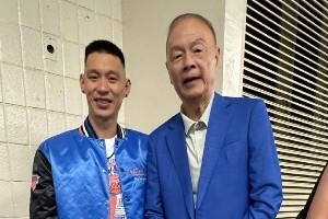 林书豪晒照:很荣幸可以回来纽约尼克斯!Let's go Knicks!