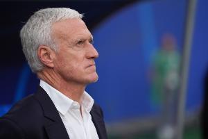 九大前锋怎么选?德尚:我需要处理的是球员情绪,替补总是很难受