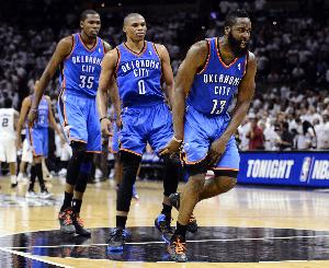 KD:三少时期雷霆崛起太快管理层没跟上节奏 想保持竞争力得砸钱
