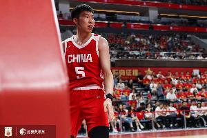 记者:中国男篮要确定杨瀚森的定位 让他低位坐打不是好选择