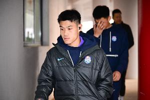 津媒:津门虎队夏窗人员调整暂无定论,石炎拉伤不能参与合练