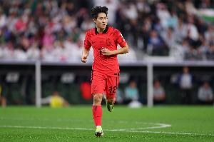韩国前国脚:南非精准掌握了韩国战术要害,李刚仁的位置令人遗憾