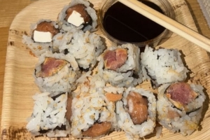 意义明确?巴西淘汰日本后，帕奎塔社媒晒照爽吃寿司
