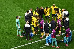 墨西哥vs厄瓜多尔照常补水,TA:FIFA公告已删除“不补水”的表述