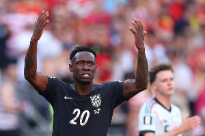美国队两名官员被FIFA禁赛,美国足协称与巴洛贡红牌事件无关
